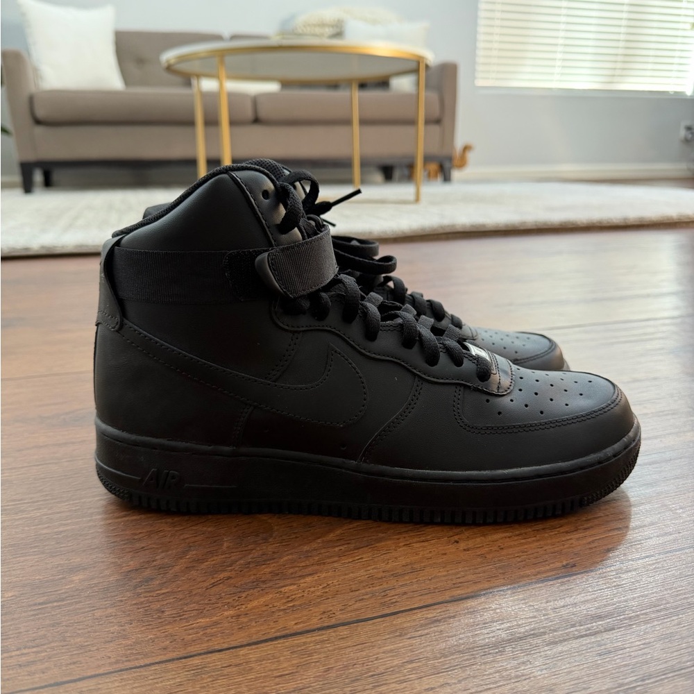 Nike Men's AF1 Black High-Top Sneakers *Brand New*